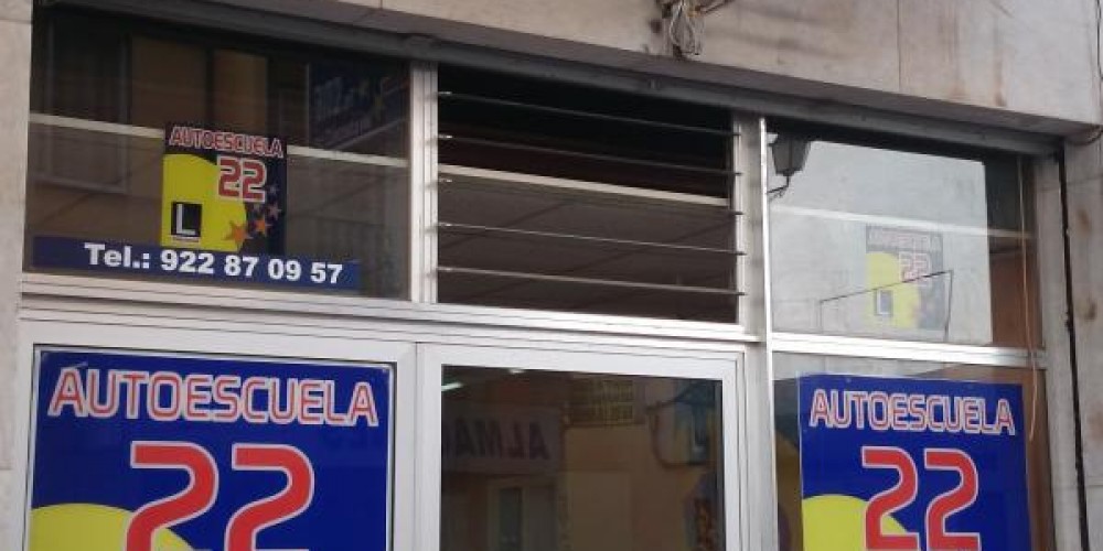 La Asociación La Mérica de Valle Gran Rey firma un convenio con Autoescuela22